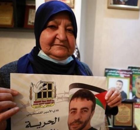 اطلاق حملة الكترونية نصرة للأسير ناصر أبو حميد